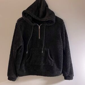 XL Women’s Fleece 1/4 zip‎ jacket. Black